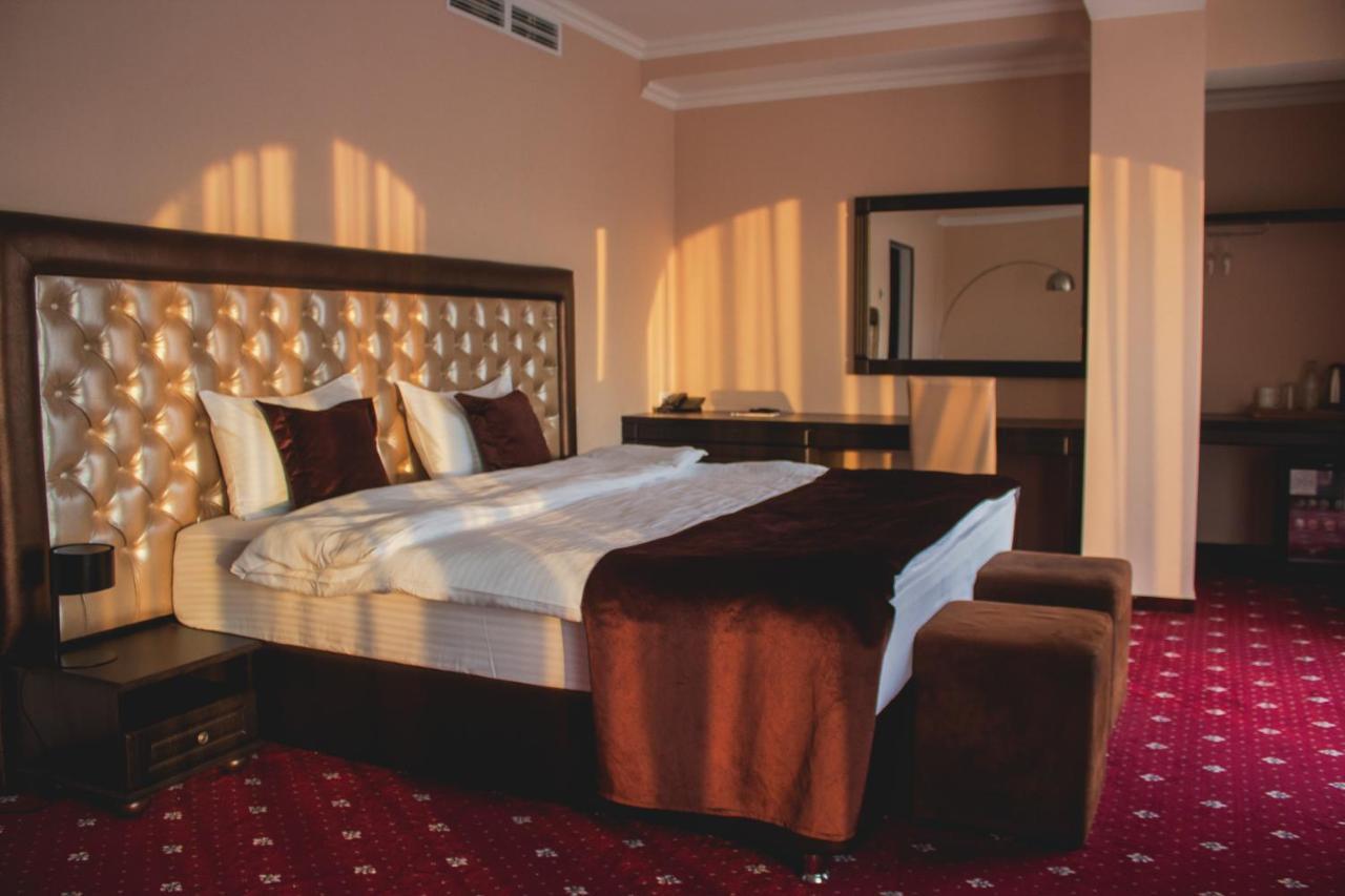 Bernardazzi Grand Hotel Chisinau Luaran gambar