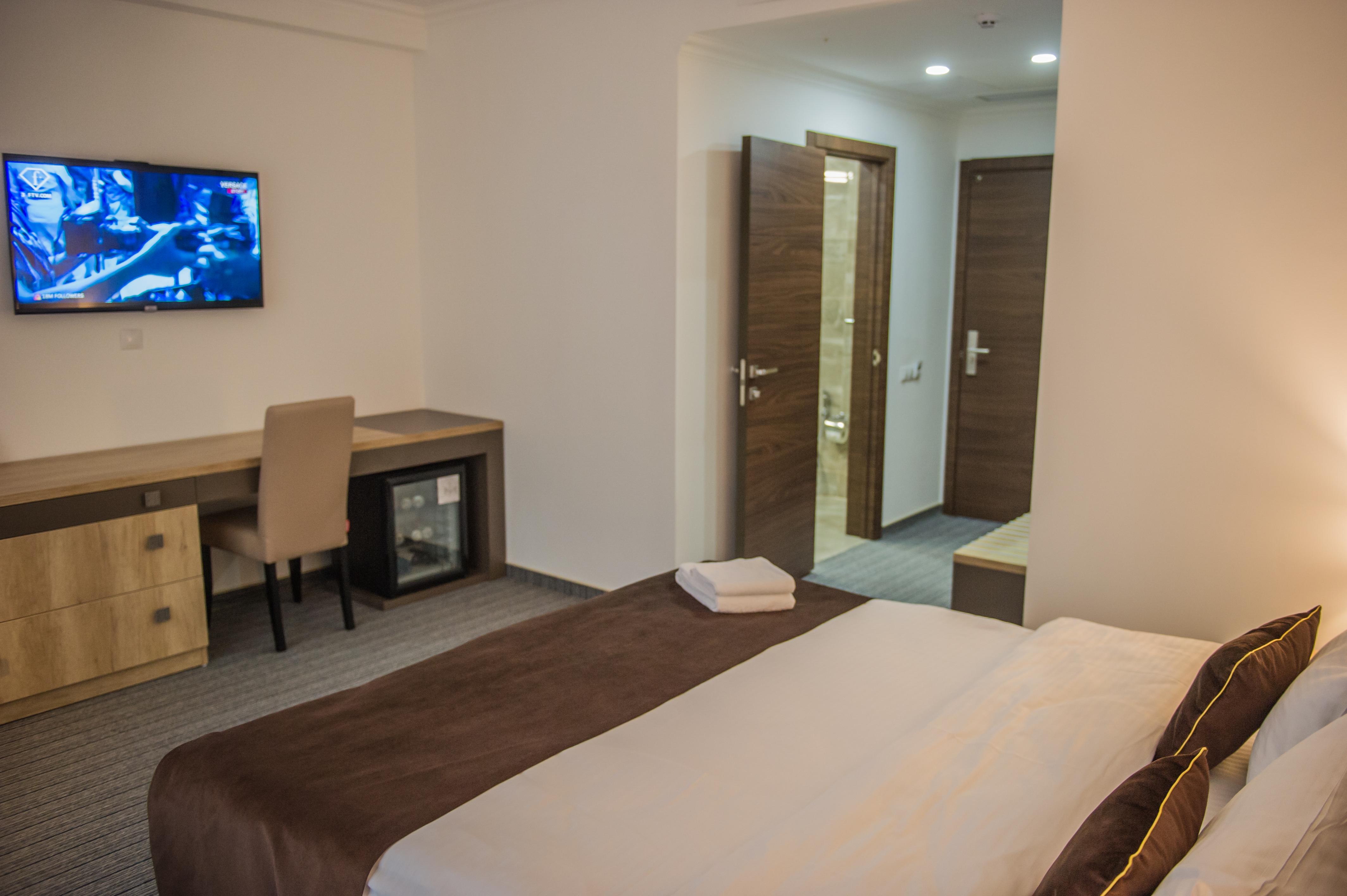 Bernardazzi Grand Hotel Chisinau Luaran gambar