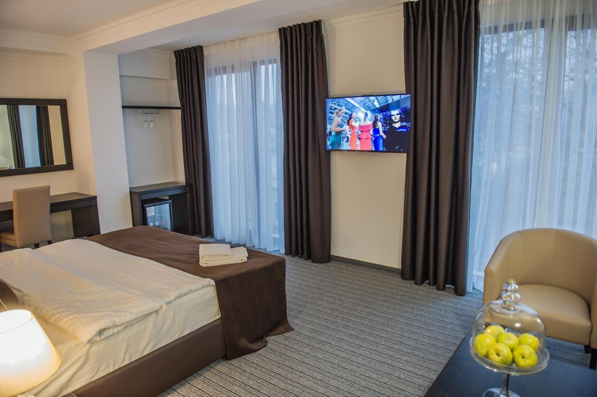 Bernardazzi Grand Hotel Chisinau Luaran gambar