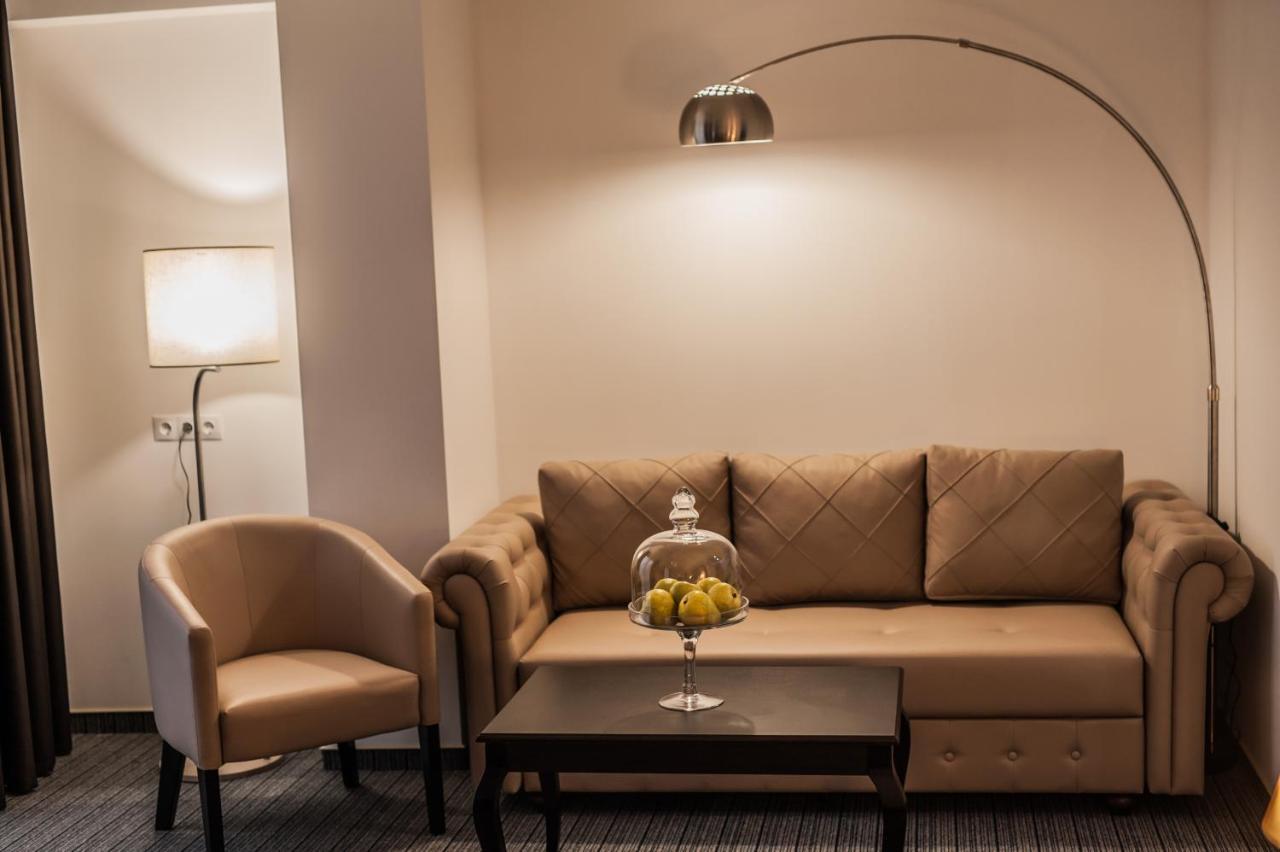 Bernardazzi Grand Hotel Chisinau Luaran gambar