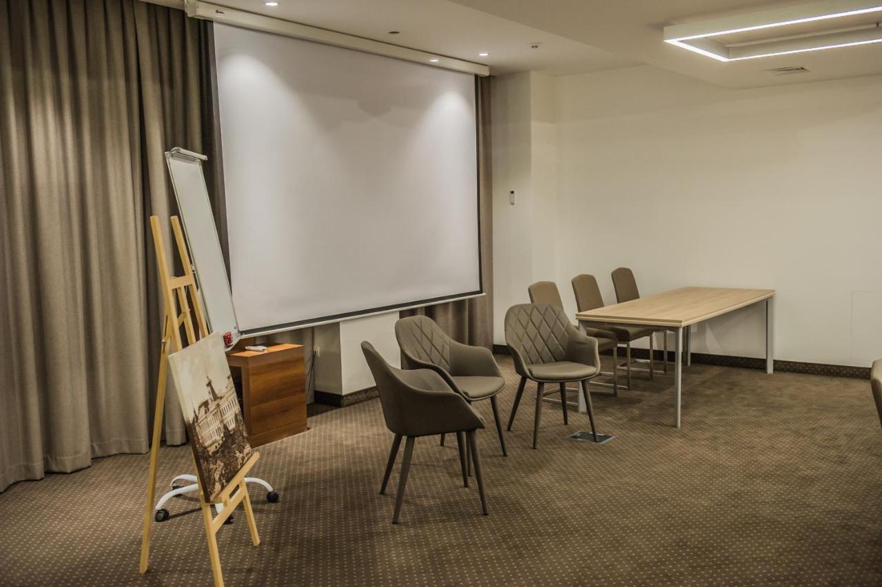 Bernardazzi Grand Hotel Chisinau Luaran gambar