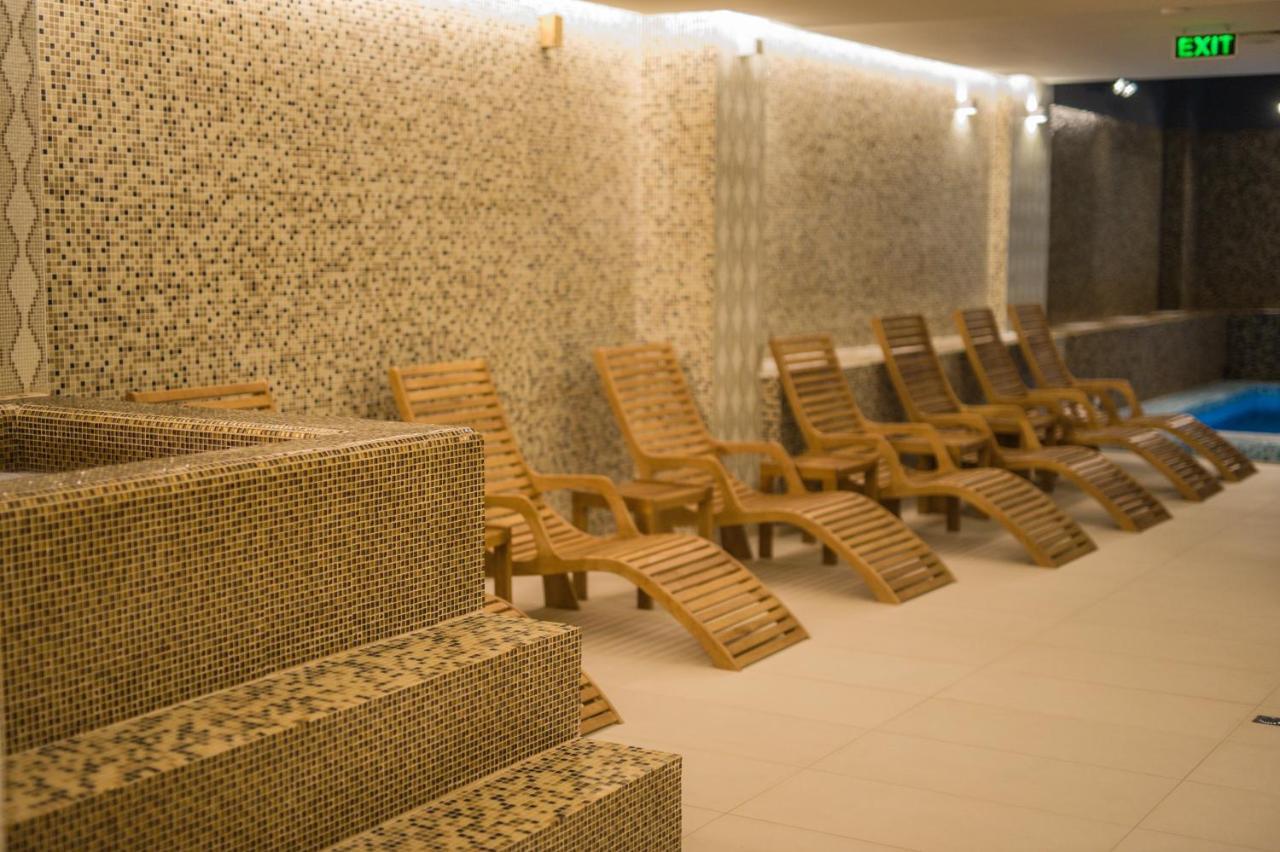 Bernardazzi Grand Hotel Chisinau Luaran gambar