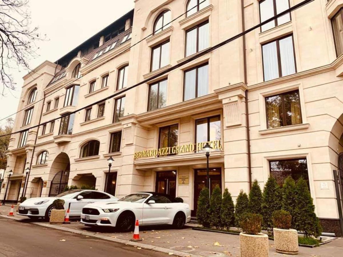 Bernardazzi Grand Hotel Chisinau Luaran gambar