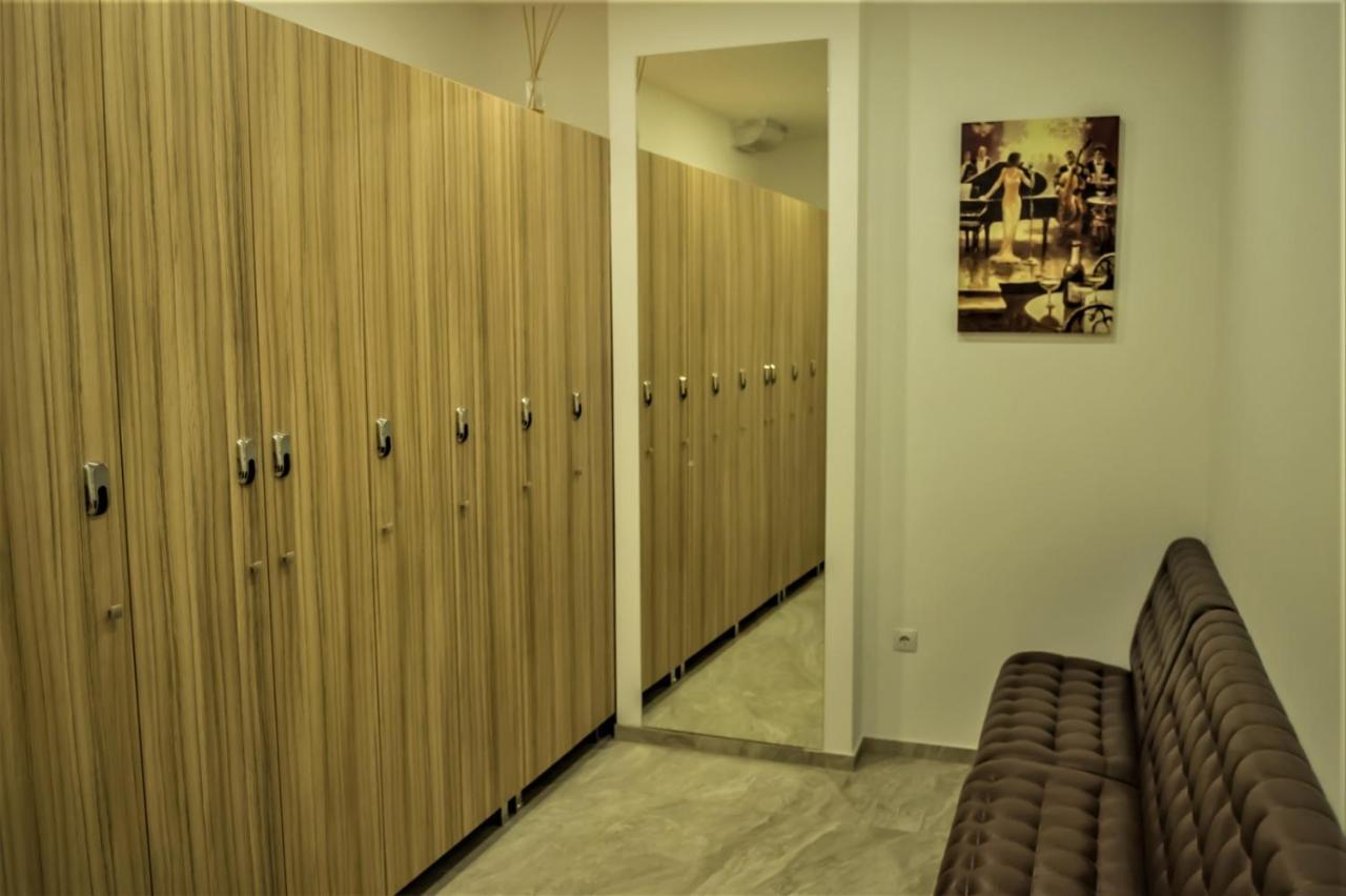 Bernardazzi Grand Hotel Chisinau Luaran gambar
