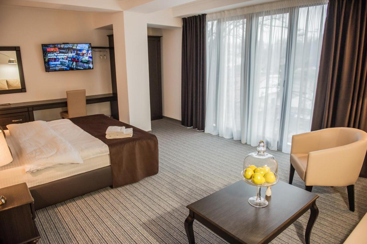 Bernardazzi Grand Hotel Chisinau Luaran gambar